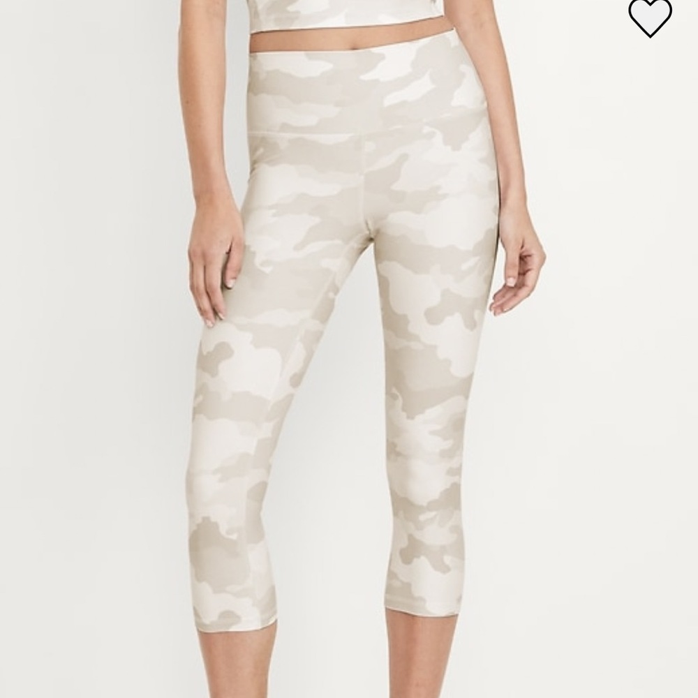 Old Navy High-Waisted PowerSoft Crop Leggings